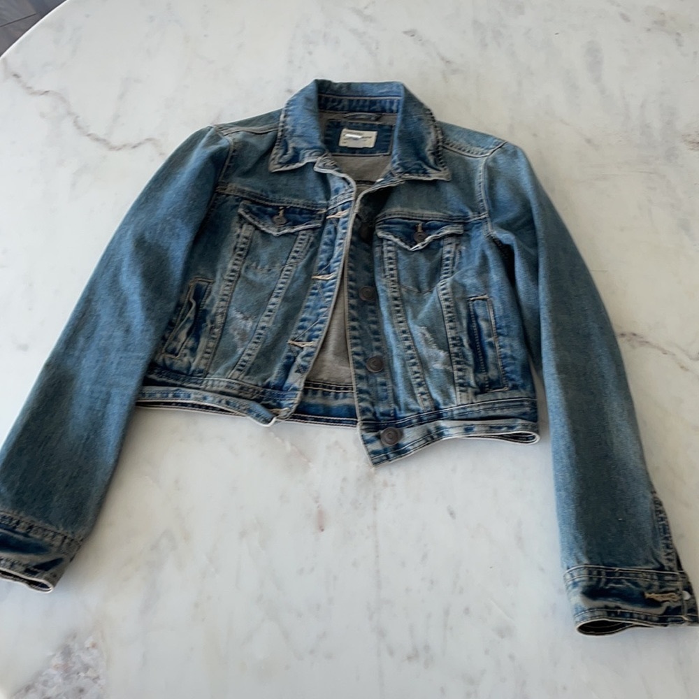 Jean jacket size small